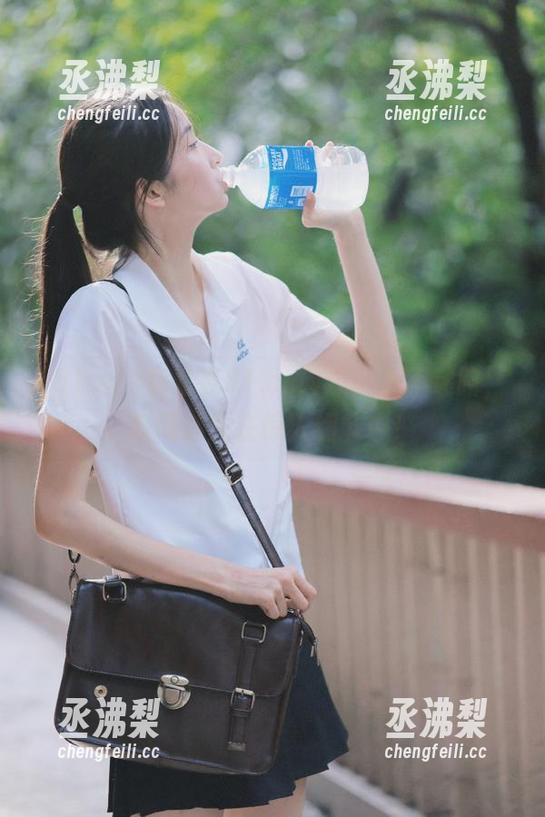 我爱在51.cc闲逛，永不迷路，反而迷失在惊人细节中！