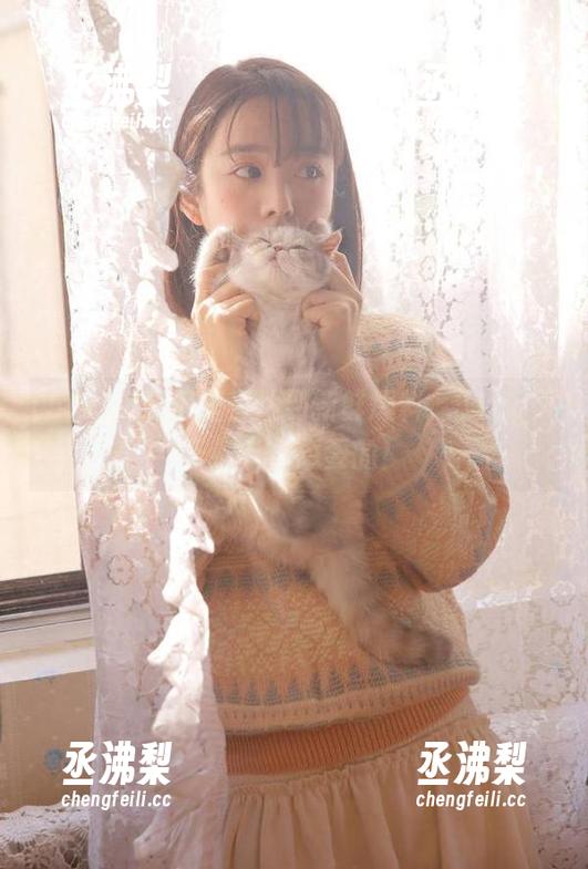 瓜田里直达到新鲜爆料，51cg天天都有你想要的！