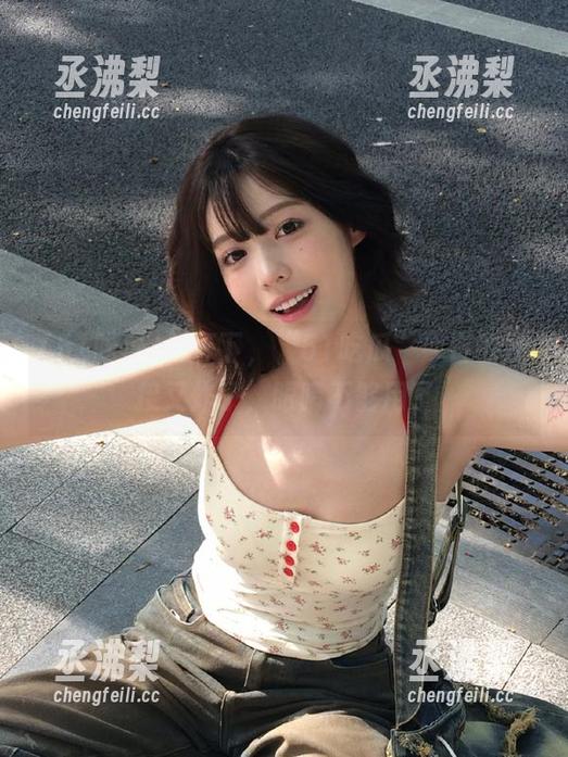 稍等下，“51吃瓜”今日的链接又炸了，眼睛不够用了