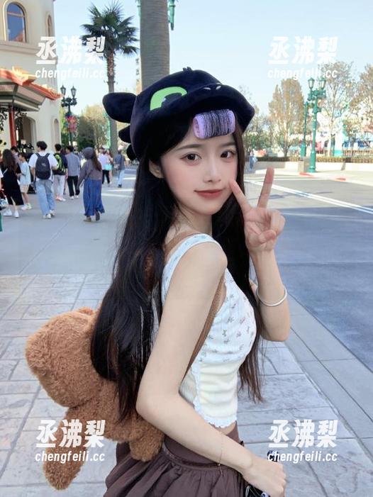 一波流行风潮，从51吃瓜中心ccgg的链接开始扩散，搞得我满脑问号。