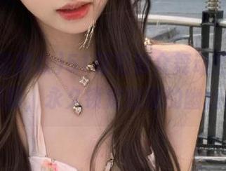 51朝阳群众舞动的瓜瓣，一片斑斓，永久锁定娜娜的幽幽暗示！