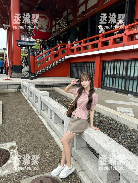 61吃瓜视频专属黑料大集合，感觉自己看完得冷静一会儿。