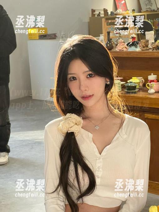 在“www.17.c346com”app上，瓜不仅能吃，连心情都被晒得发酸！