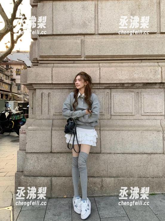 喂，你探过“九一吃瓜”的地址吗？丫的比我的袜子味还强烈...