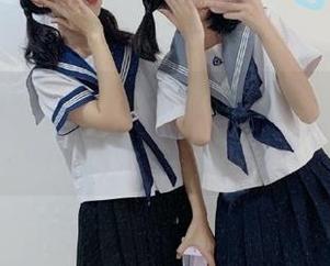 ios版本巨震动，五一吃瓜群众今日视频上演吃瓜大戏！