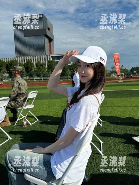 今日吃瓜：最新推出免费热门大瓜，吃多了续命秘籍请自取！