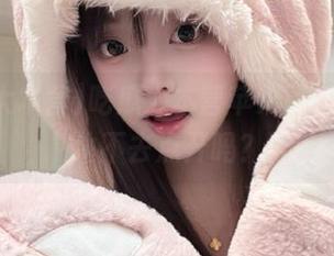 吃瓜大本营苹果版，你能忍住不去点开吗？