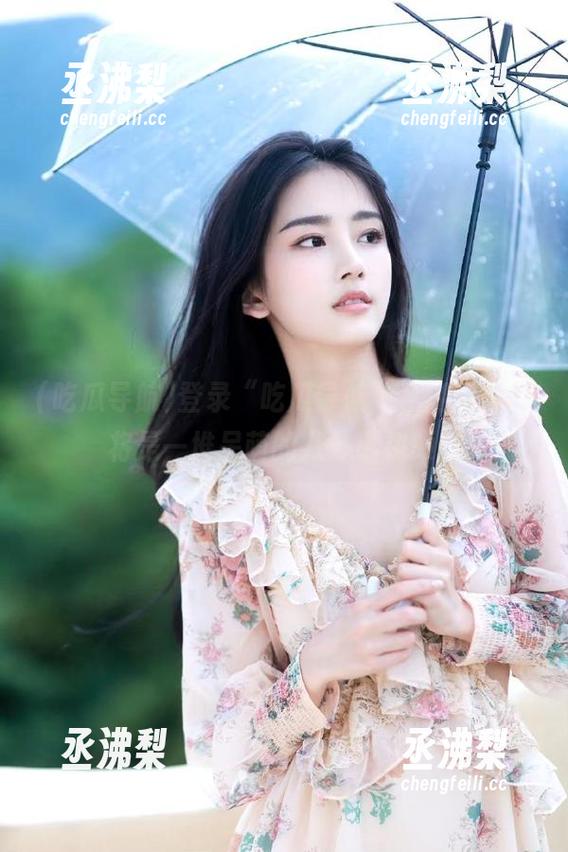 登录“吃瓜导航”，迎接你的将是一堆呆萌的八卦小视频！