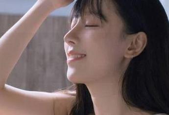 更新后吃瓜网的新入口，看着它我心里只有两个字：好奇！