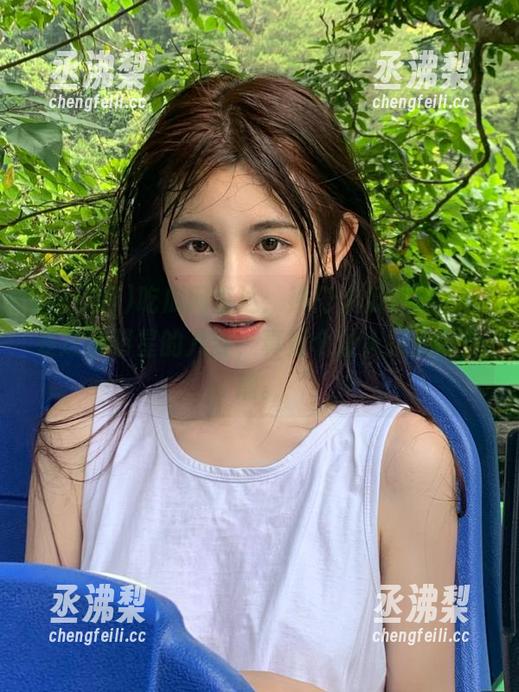 吃瓜网直达：热门大瓜成堆，都是这些明星的八卦，真是个让人挠头的热潮。