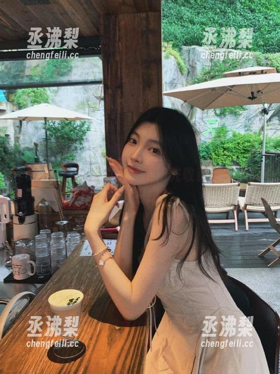 饭后甜点？不如先收藏下吃瓜网的入口吧！