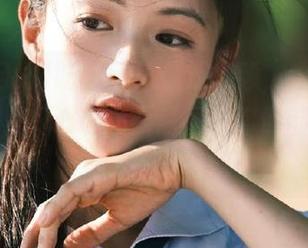 吃瓜网站最新视频，内容是免费爆料，真心让人想问问：你们都从哪来的？