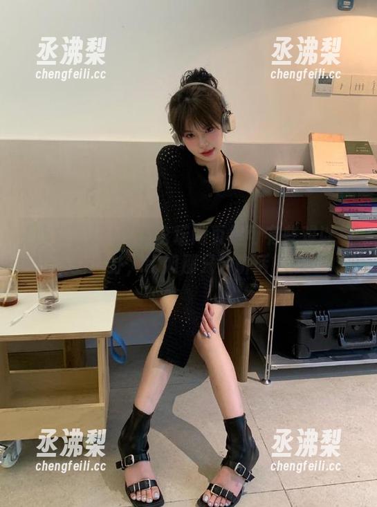 吃瓜论坛网页里可有些难以捉摸的八卦,比如那只会讲话的瓜… 吃瓜论坛网页里可有些难以捉摸的八卦,比如那只会讲话的瓜…