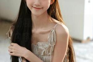 看视频像翻书，吃瓜黑料网站的内容让我有点上头。