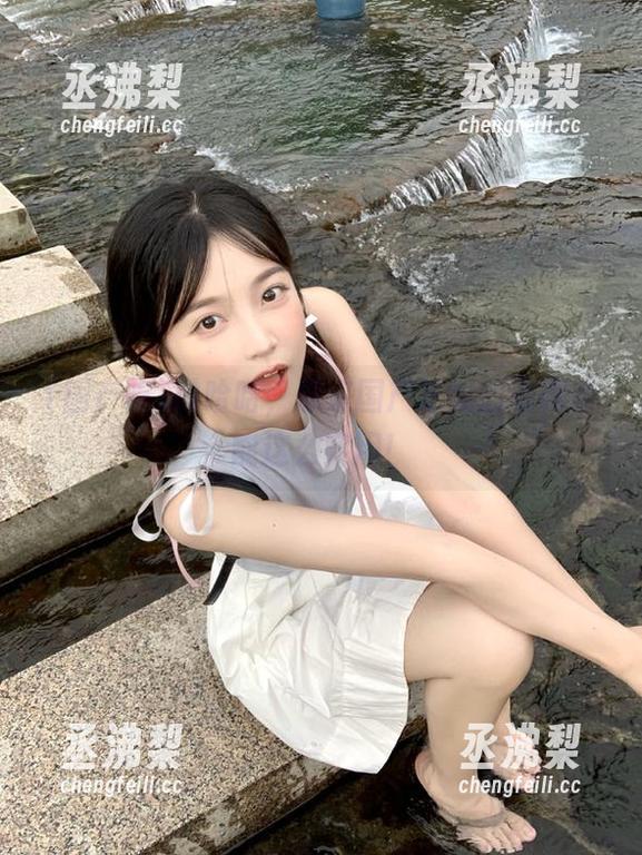 哈哈，原来国产吃瓜的收藏功能这么实用！