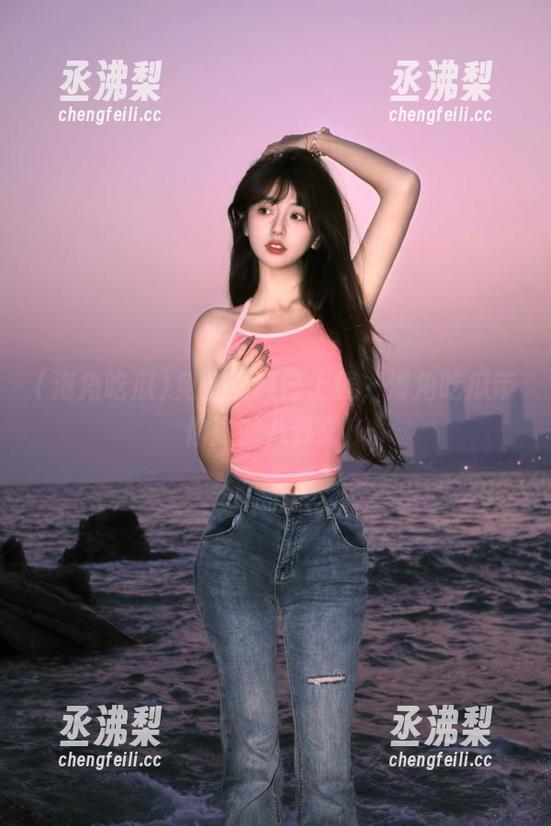 免费黑料已上线，海角吃瓜带你深潜八卦窝！