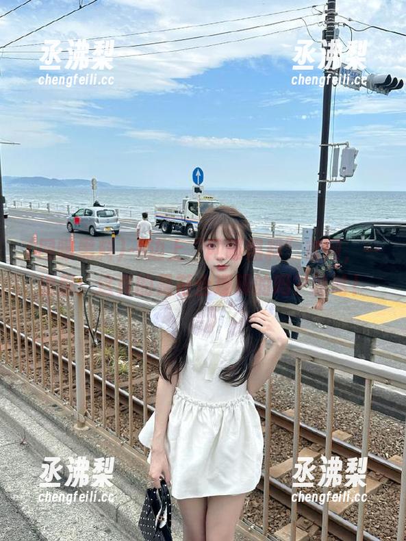 一边上“网曝黑料”官网，一边想：这真的是符合逻辑的吗？哈哈！