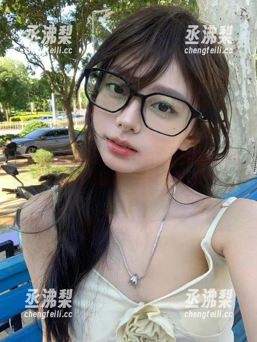 透明不透明？在网曝黑料网吃瓜在线播放，答案尽在此！