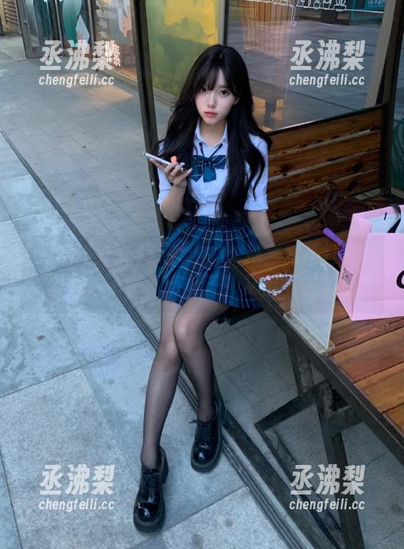 zztt49.ccm黑料不打烊苹果版，不小心点开了，又沉下去啦！
