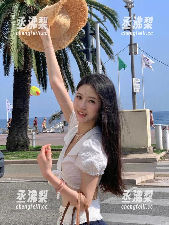 一旦点开链接，黑料传送门太强了，完全找不到方向！