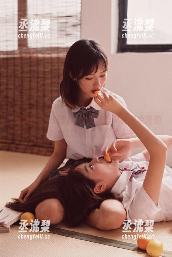 一边追着黑料女神攻略的视频,一边默默感叹:“这是人生吗?” 一边追着黑料女神攻略的视频,一边默默感叹:“这是人生吗?”