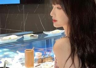 我在‘黑料正能量’的地址追踪八卦，结果却是心态出轨，哈哈！