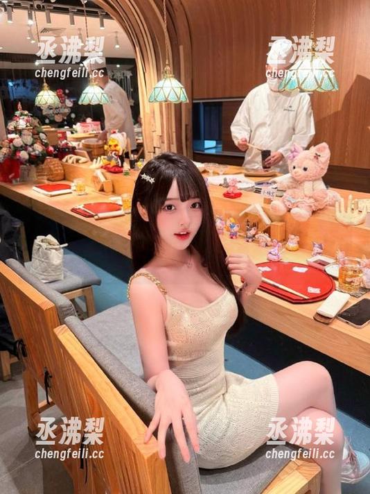 “黑料社”app最特别的导航功能，带你一路看瓜到尾！