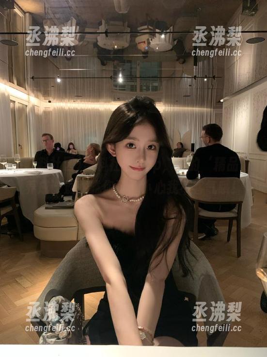 黑料社区app，我的‘精品’养成计划就靠你了，小心我不客气哦！